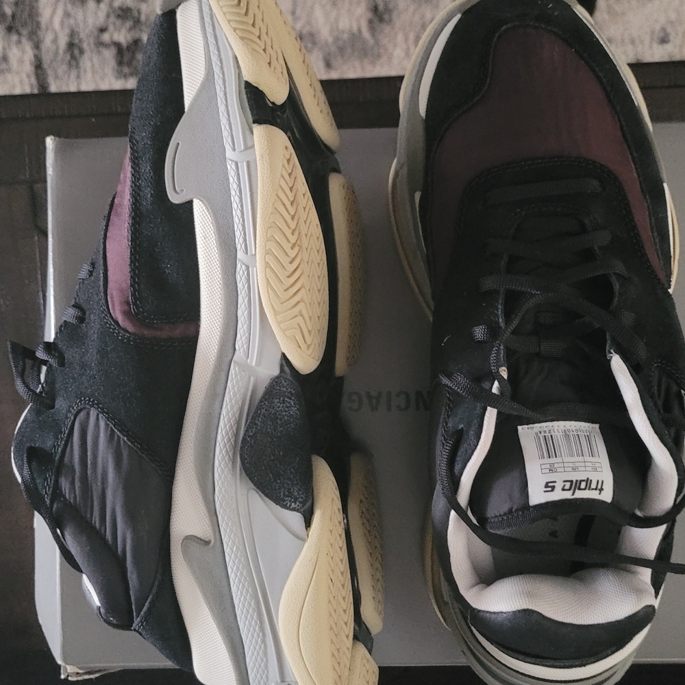 Balenciaga Triple S low trainers - Picture 8 of 12
